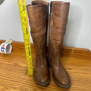 Roan Women's Leather boots Size 7 rubber sole Western Casual